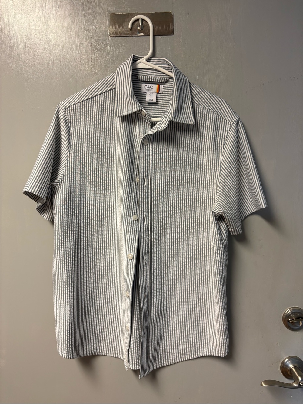 Men’s C&C California shirt. Size medium